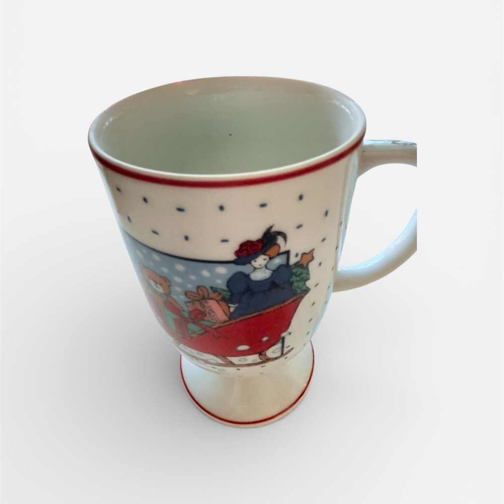 Vintage Mervyn's Old Fashion Pedestal Christmas Mug - Picture 6 of 6